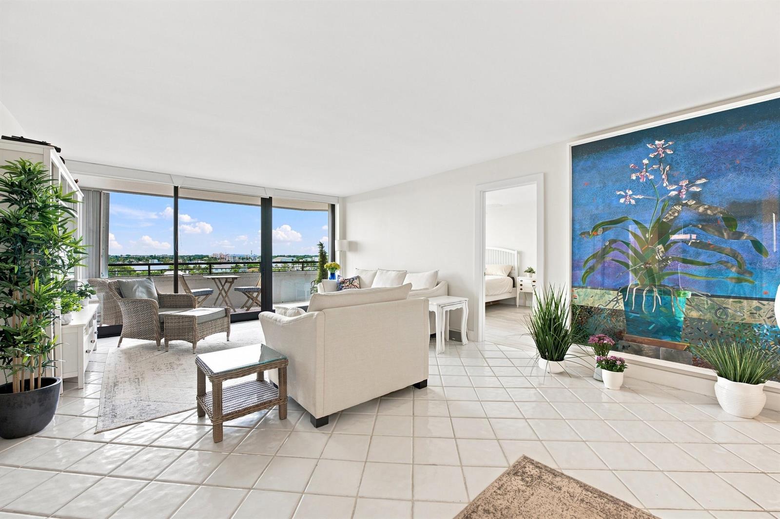 Residential in South Palm Beach 4