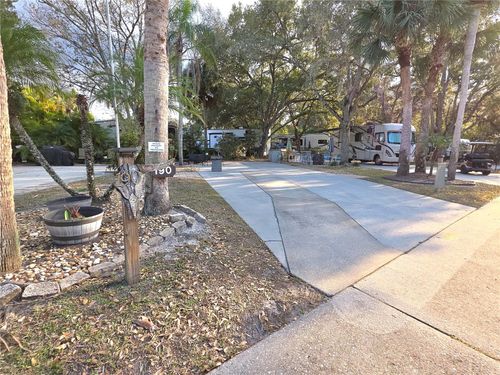 190 Longhorn Dr, LAKE WALES, FL, 33898 | Card Image