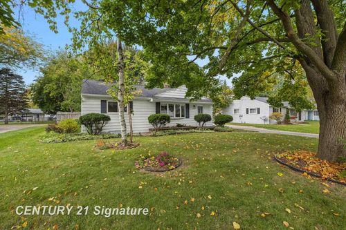 3389 Meyer Place, Saginaw Charter Township, MI, 48603 | Card Image