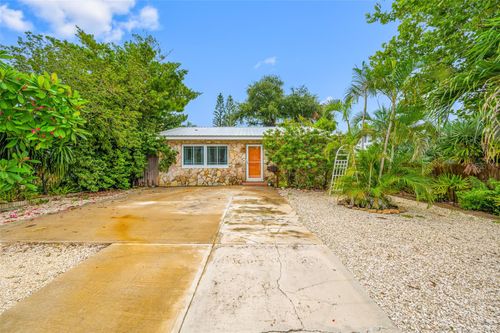 3935 11th Ave N, St Petersburg, FL, 33713-6008 | Card Image