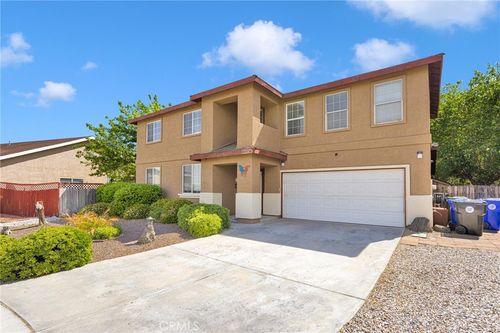 13249 Sundance Cir, Victorville, CA, 92392-6655 | Card Image