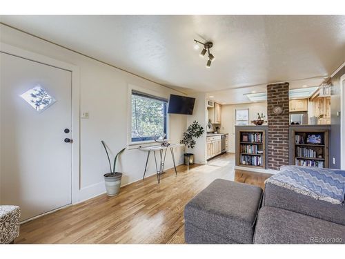 178 Stanley Circle Dr, Estes Park, CO, 80517-6306 | Card Image