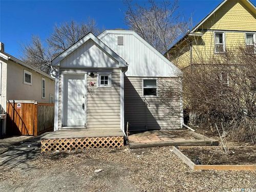 2332 Edgar St, Regina, SK, S4N3L1 | Card Image