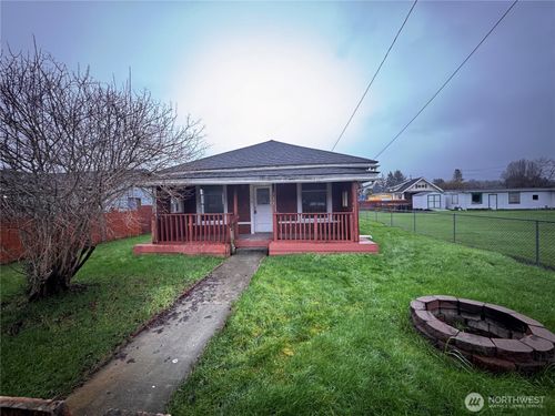 517 Water St, South Bend, WA, 98586-8915 | Card Image