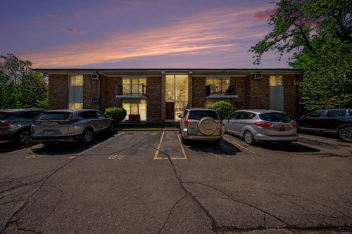 201-1261 Island Dr, Ann Arbor, MI, 48105-2069 | Card Image