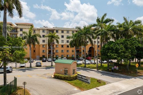e507-9300 Fontainebleau Blvd, Miami, FL, 33172-6324 | Card Image
