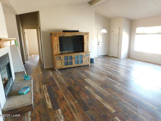 25342 Horseshoe Ln, House other with 3 bedrooms, 2 bathrooms and null parking in Bouse AZ | Image 6