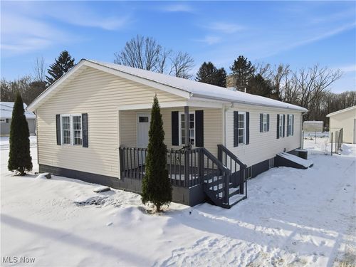 3215 S Myers Rd, Geneva, OH, 44041-8228 | Card Image