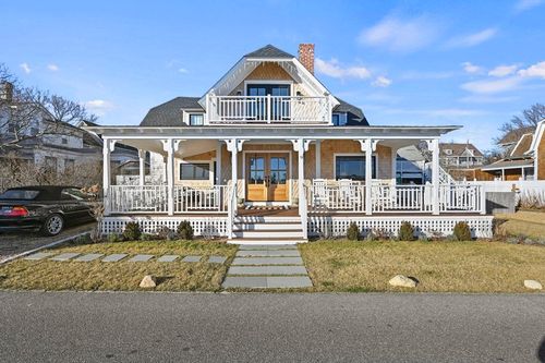 9 Tuckernuck Ave, Oak Bluffs, MA, 02557-1400 | Card Image