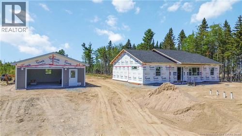 31 Sandlewood Lane, Douglas, NB, E3G0E7 | Card Image