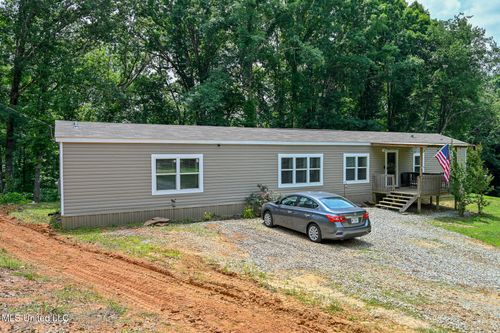 352 Ward Rd, Ripley, MS, 38663-6930 | Card Image