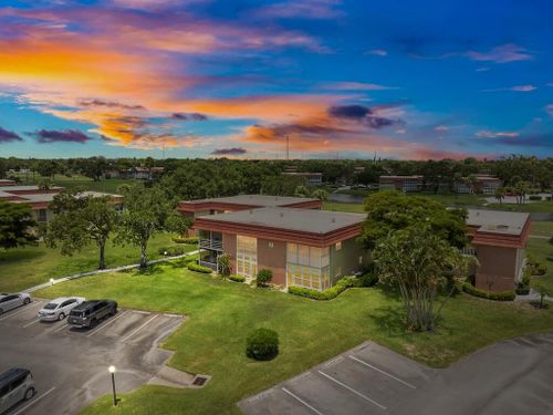 apt-202-63 Woodland Dr, Vero Beach, FL, 32962-3771 | Card Image