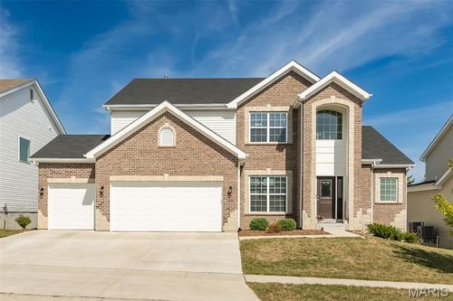 1041 Kennedy Ln, Manchester, MO, 63011-3576 | Card Image