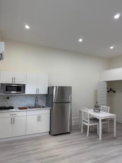 1-16164 Sw 143rd Ln, Miami, FL, 33196-6551 | Card Image