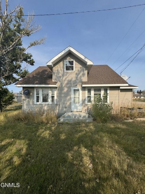 101 3rd Avenue W, Westby, MT, 59275 | Card Image