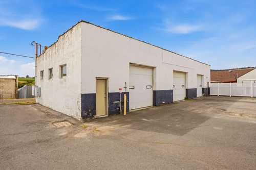 223 N Crosby St, Tekoa, WA, 99033-7006 | Card Image