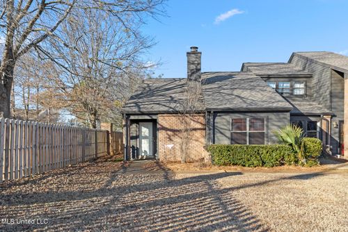 54 Woodlake Dr, Brandon, MS, 39047-6279 | Card Image