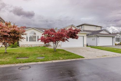 26-535 Shaw Rd, Gibsons, BC, V0N1V8 | Card Image