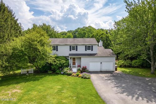 241 Van Aernem Rd, Malta, NY, 12020-3830 | Card Image
