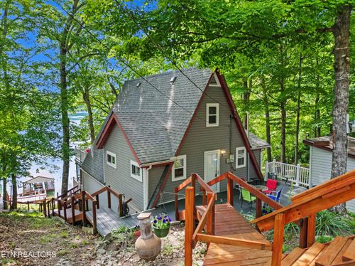 949 Flat Hollow Marina Rd, Speedwell, TN, 37870-8218 | Card Image