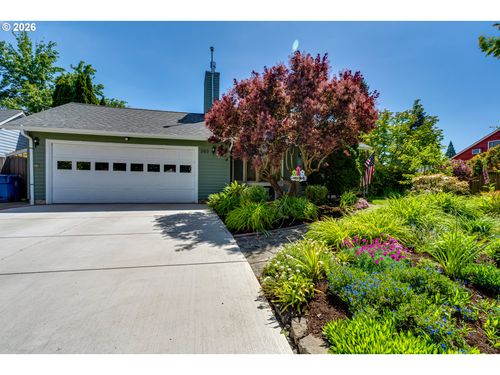 393 Sunshine Acres Dr, Eugene, OR, 97401 | Card Image
