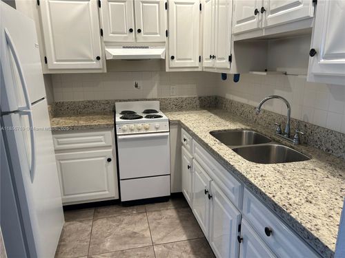 apt-31-22 Se 3rd Ter, Dania Beach, FL, 33004-4123 | Card Image