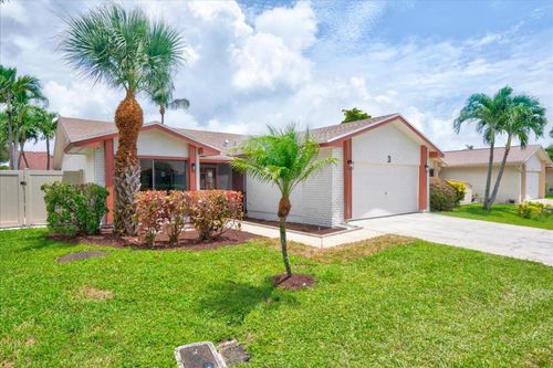 3 Fawlkland Cir, Boynton Beach, FL, 33426-8117 | Card Image