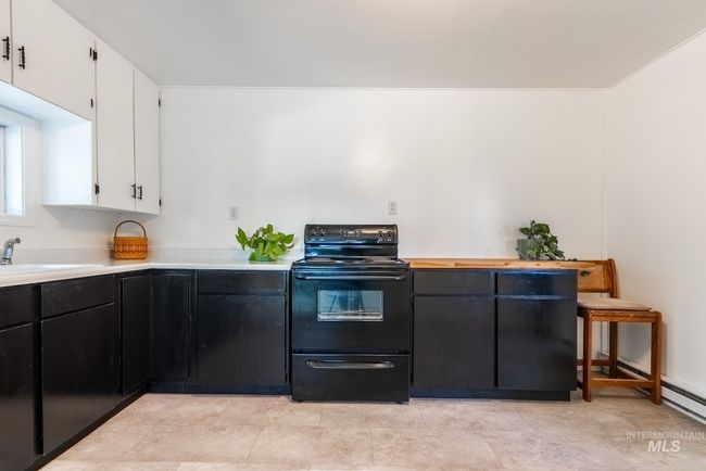 7110 W Highway 52, House other with 3 bedrooms, 1 bathrooms and 6 parking in Emmett ID | Image 7