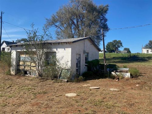 195 Second St, Colony, OK, 73021-9718 | Card Image