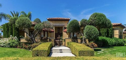 2703 Wharncliff Ct, Bakersfield, CA, 93311-8542 | Card Image