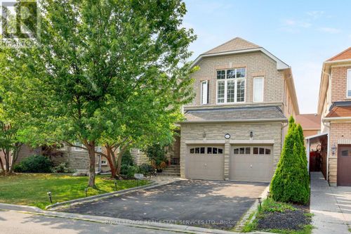 3137 Countess Cres, Mississauga, ON, L5M0E1 | Card Image