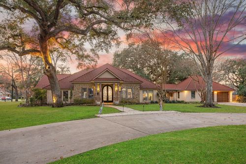 1524 Travis St, Columbus, TX, 78934-2946 | Card Image