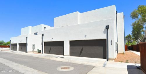 3727 E Mondego Ct, Tucson, AZ, 85716-0005 | Card Image