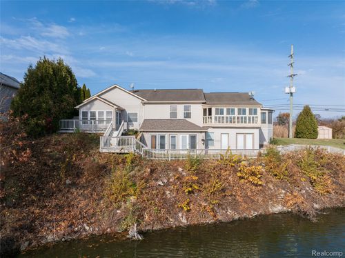 41841 Service Dr, Belleville, MI, 48111 | Card Image