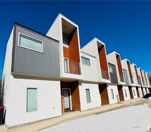 115-113 Bayou St, Lafayette, LA, 70503-2201 | Card Image