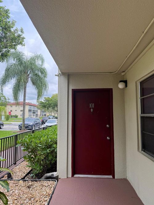 apt-101r-150 Sw 134th Way, Pembroke Pines, FL, 33027-1654 | Card Image