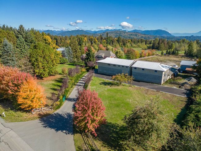 7696 Bradner Road, House other with 4 bedrooms, 3 bathrooms and 10 parking in Abbotsford BC | Image 4