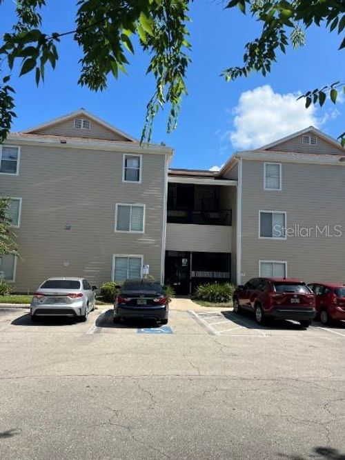 204-3800 20th Ave, Gainesville, FL, 32607-4392 | Card Image