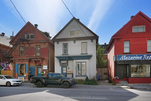 286 Kent St, Ottawa, ON, K2P2A4 | Card Image