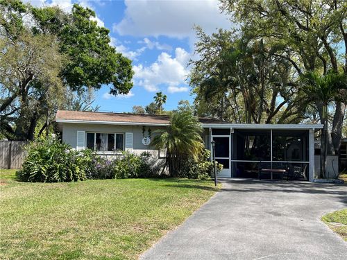 10627 105th St, LARGO, FL, 33773-3918 | Card Image