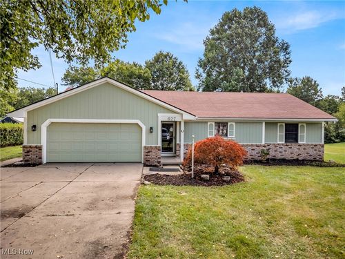 827 Mechanic St, Grafton, OH, 44044-9426 | Card Image