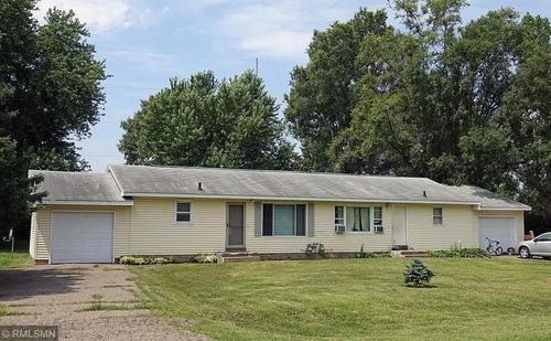 62 W Wood Ridge Dr, River Falls, WI, 54022-8290 | Card Image