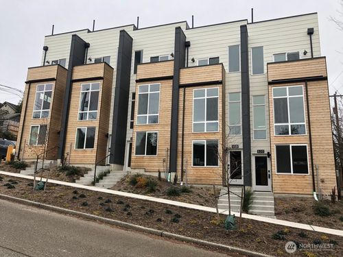 620 N 41st St, Seattle, WA, 98103-7738 | Card Image