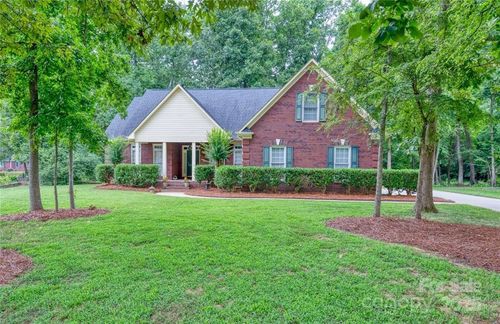 3727 Ayrshire Ct, Harrisburg, NC, 28075-8352 | Card Image