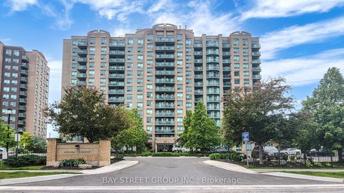 19-39 Oneida Cres, Richmond Hill, ON, L4B4T9 | Card Image