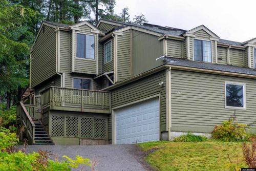 6747 Sherri Street, Juneau, AK, 99801 | Card Image