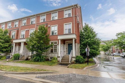 28 Donald Buttress Blvd W, Markham, ON, L6C0P1 | Card Image