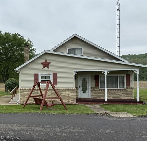 10083 Stillwater Rd Se, Uhrichsville, OH, 44683-7484 | Card Image