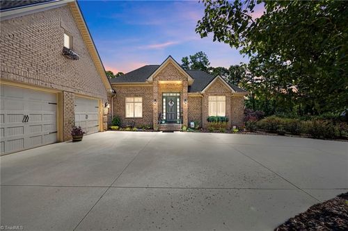 2626 Fox Ridge Rd, Asheboro, NC, 27205-8911 | Card Image