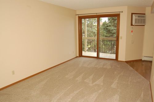 209-14843 Endicott Way, Apple Valley, MN, 55124-6436 | Card Image